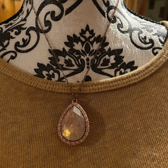 6/$20. Paparrzzi necklace